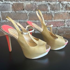 Gianni Bini khaki & pink/salmon heels